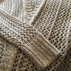 Aerie hooded light grey sweater